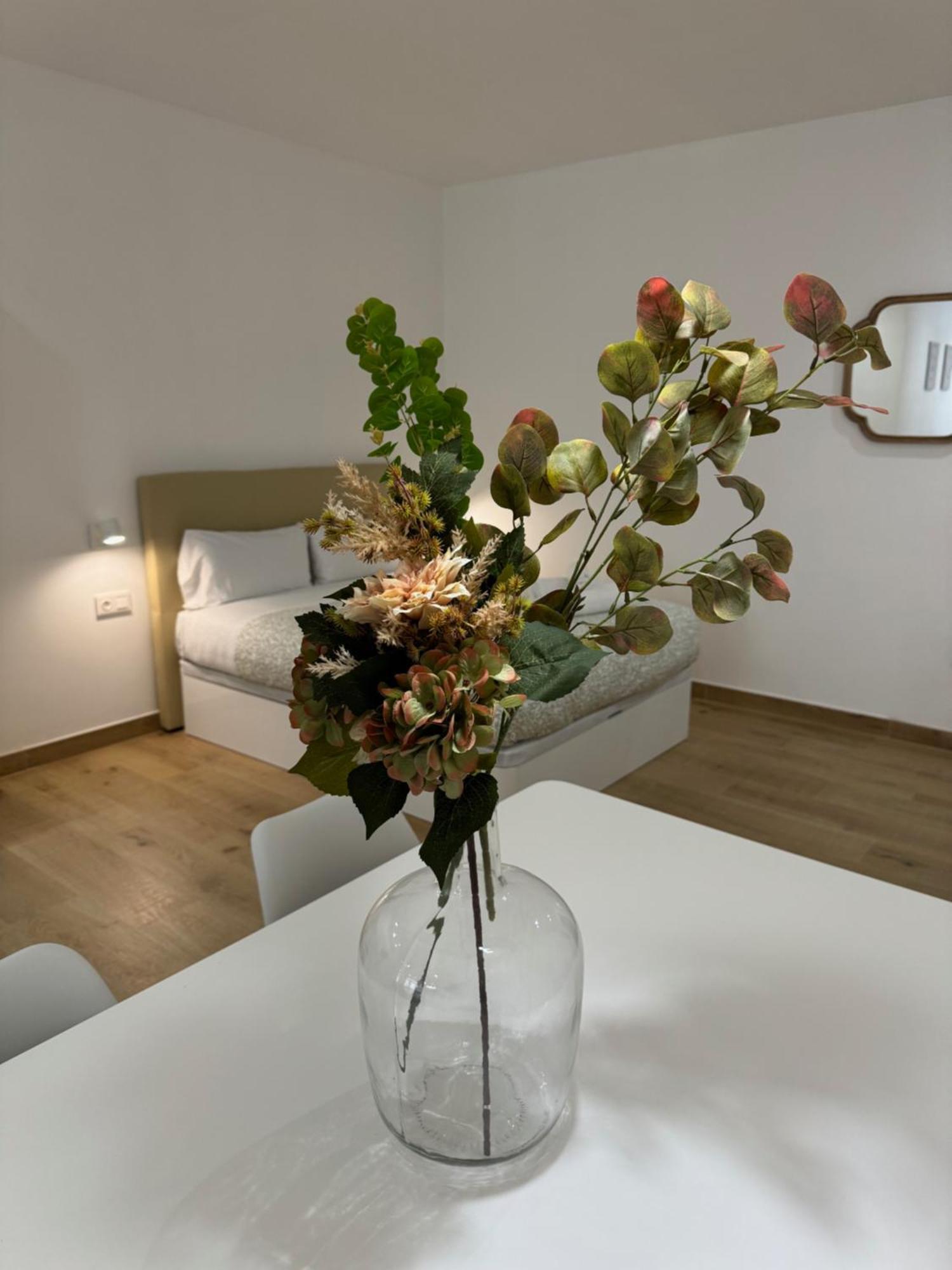 Alderete Suites Malaga Exterior photo